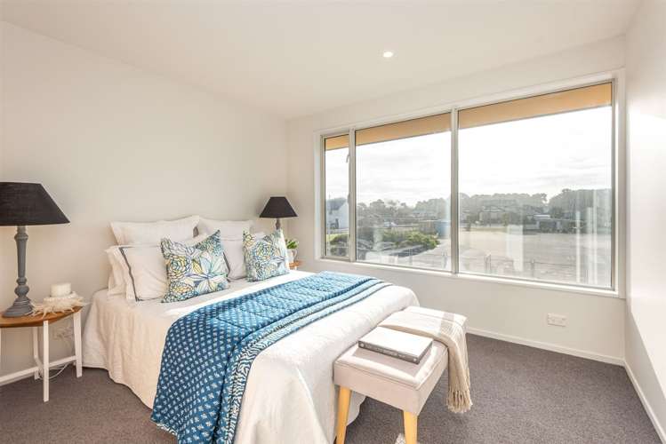 136 Seaview Road New Brighton_11