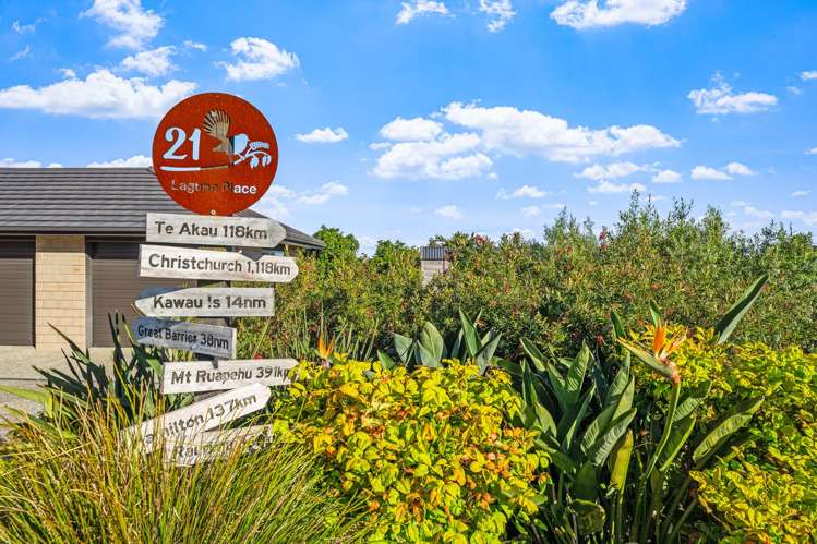 21 Laguna Place Matakatia_33