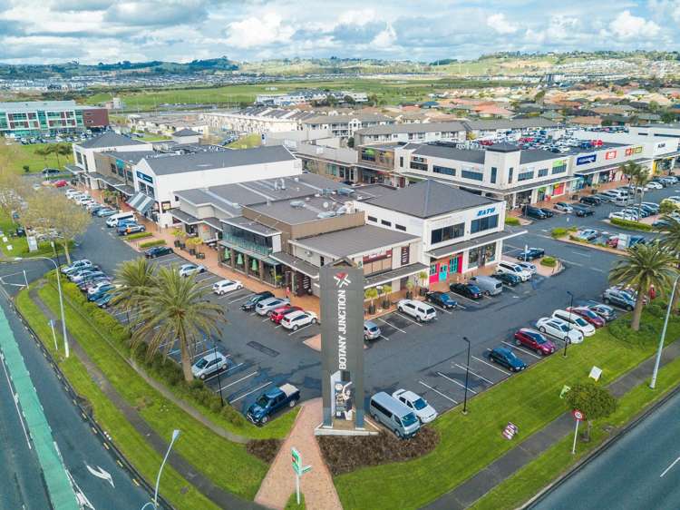 26 Cooladawson Drive Flat Bush_10