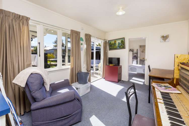 64 Bell Road Waiwhetu_14