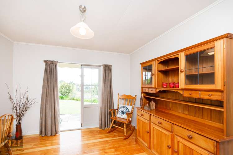14 Halcombe Road Feilding_9