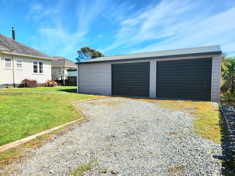 33 Firth Street Cobden_15