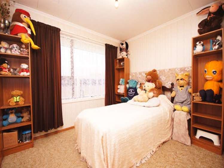 61 Denise Crescent Hornby_6