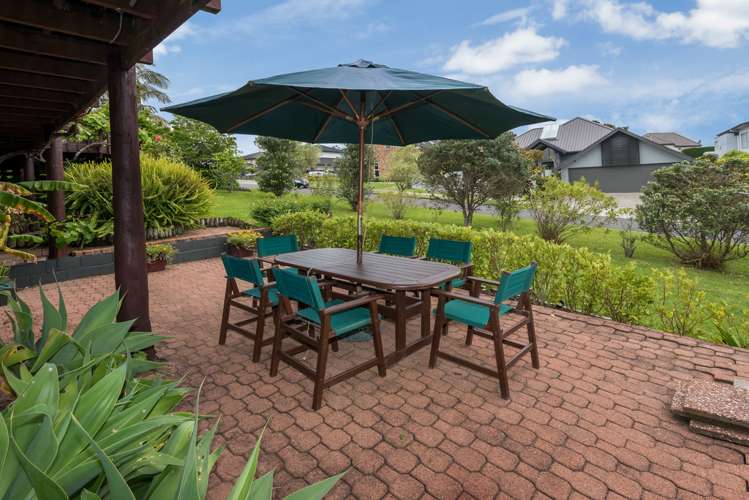 21 Seymour Road Mellons Bay_11