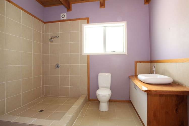 14b Main Road Raglan_8