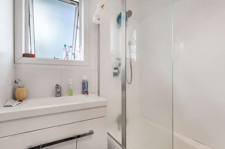 12 Surrey Street Manurewa_2