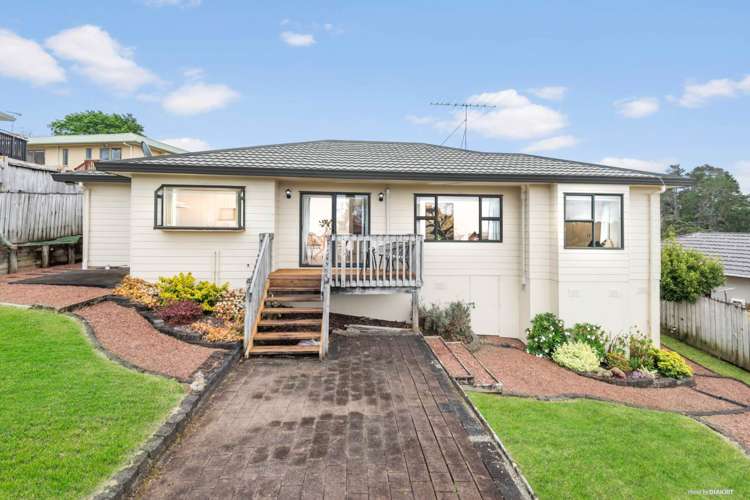 22 Carillon Place Massey_20