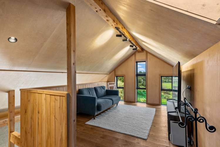 16 Pennyroyal Place Te Kamo_21