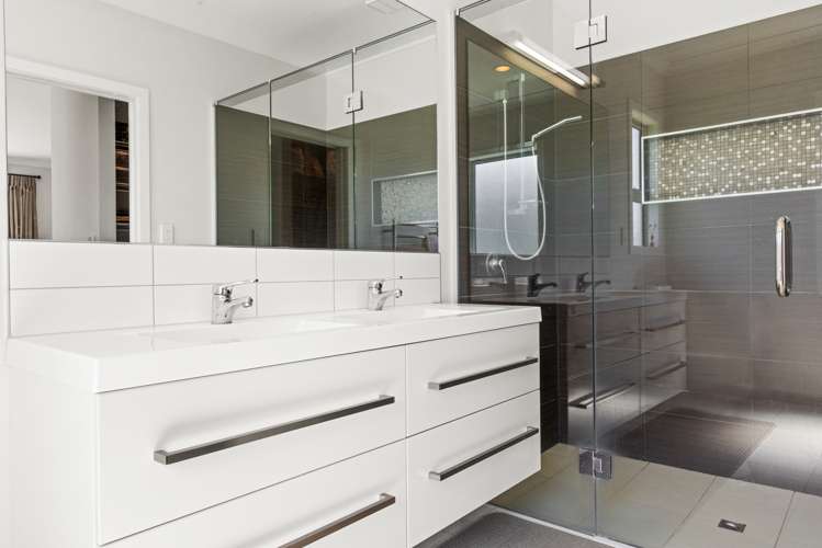 11 Aoraki Road Poraiti_13