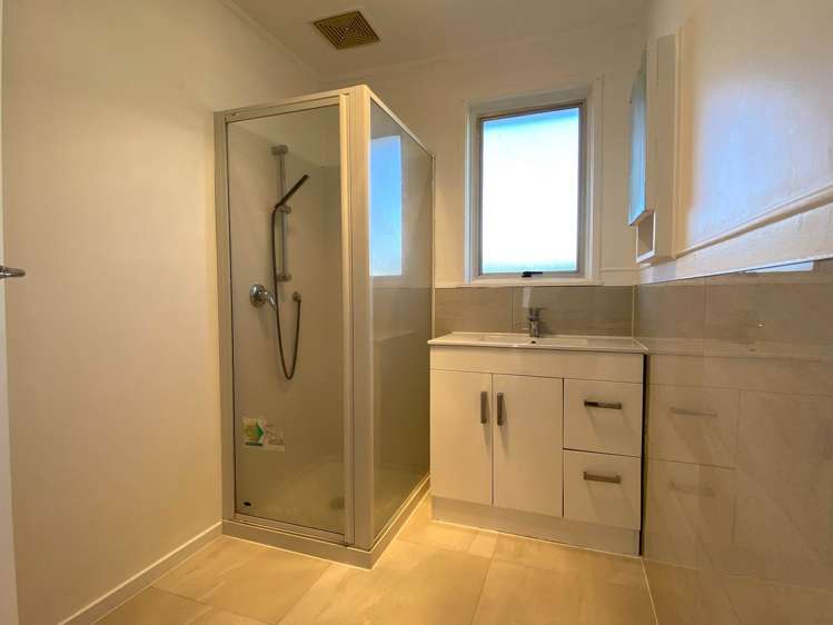 12 Chisholm Place Mangere East_8