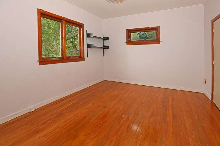 114 Glengarry Road Glen Eden_18