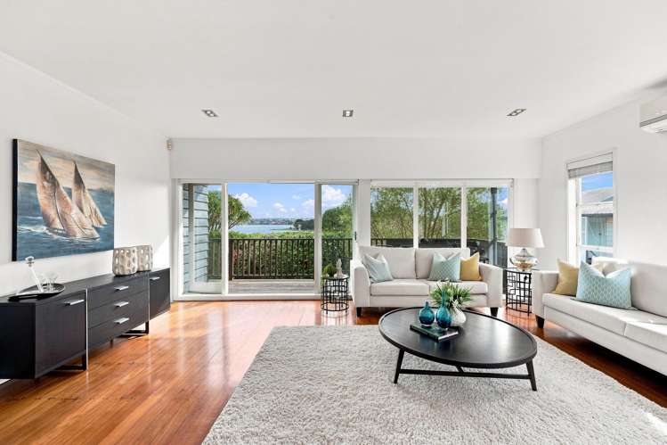 308 Hurstmere Road_1