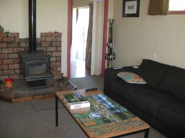 9 Livingstone Street Dannevirke_2