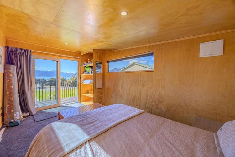 48 Flora Dora Parade Lake Hawea_12