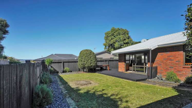 2/70 Carnoustie Drive Wattle Downs_22