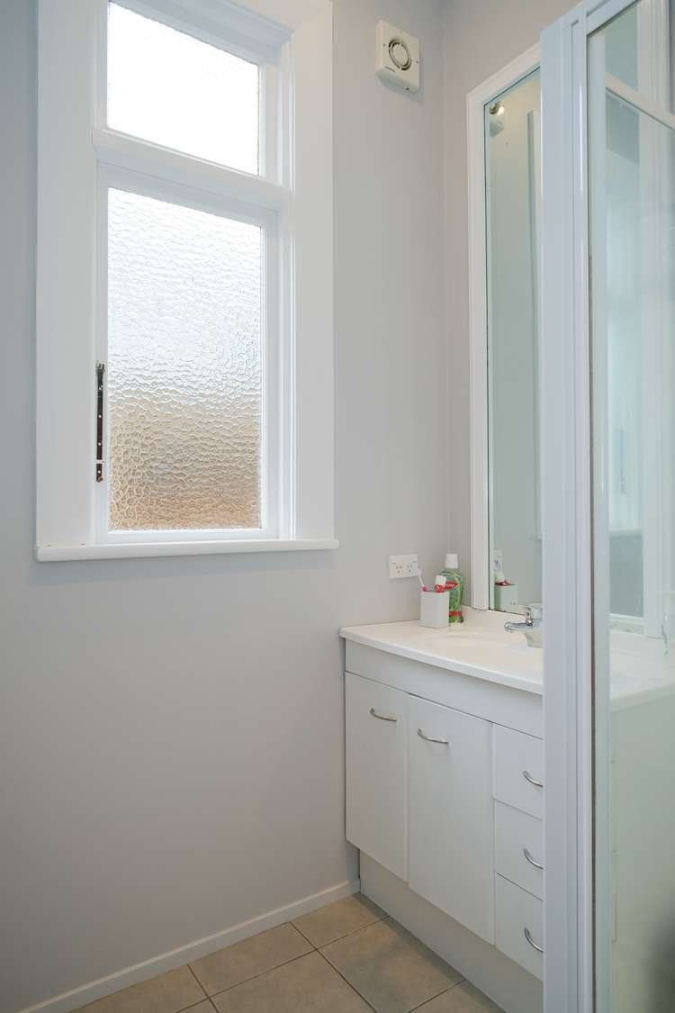 24 Sidey Street Calton Hill_27