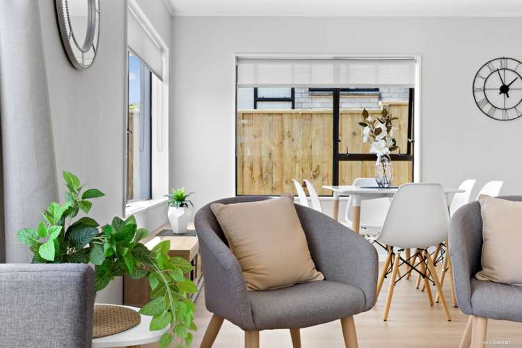 3/10 Corrella Road Belmont_5