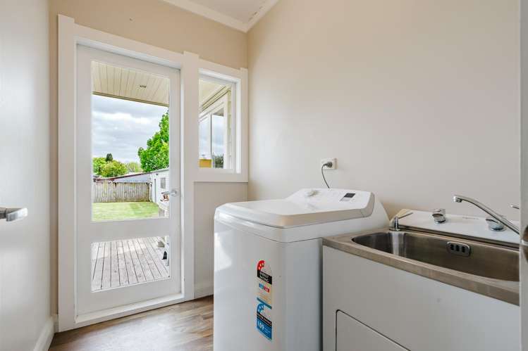 55 Naylor Street Hamilton East_15
