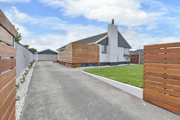 25 Dunstan Crescent Hornby_34