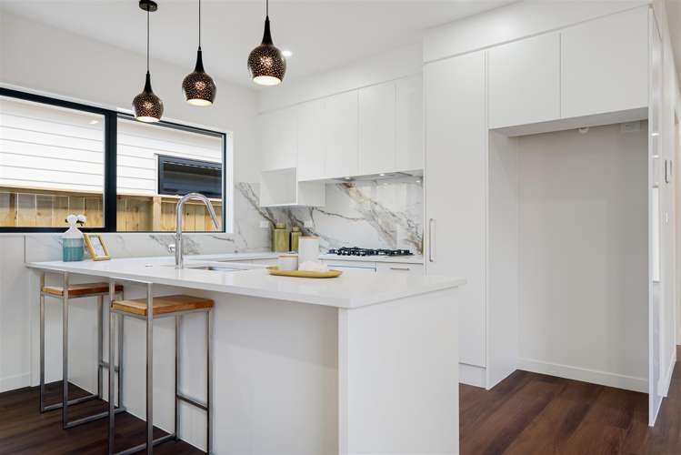 17 Whakairo Crescent Gulf Harbour_1