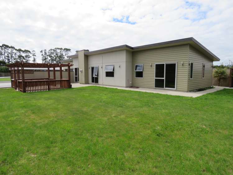 7 Kawatiri Place Westport_16