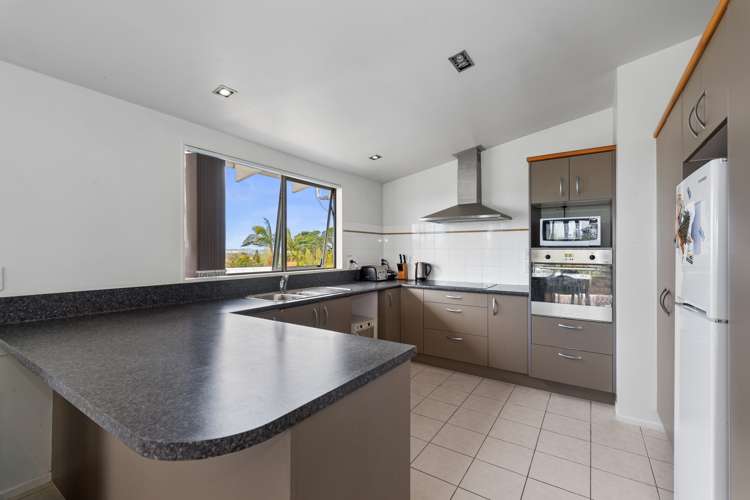 1 Cron Avenue Te Atatu South_5