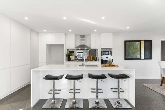 8 Opouatu Avenue Glenbrook_3
