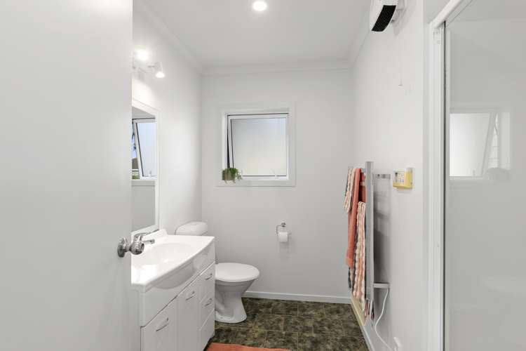 85 Redvers Drive Belmont_19