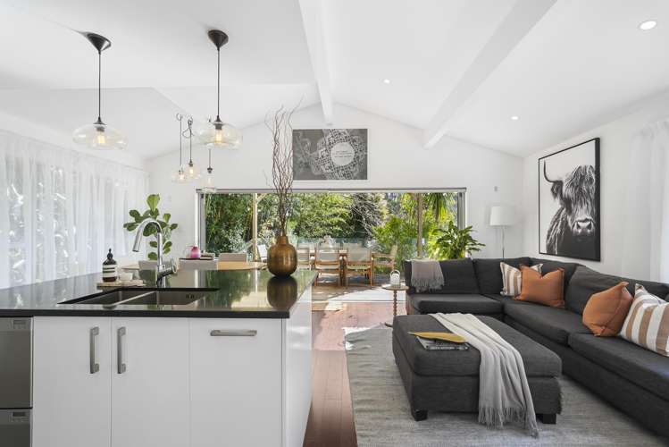 17 Mcclintock Road Massey_3