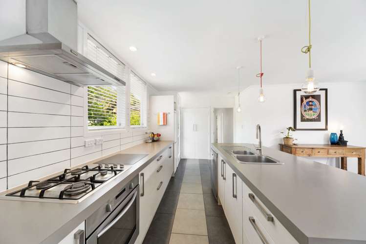 2/19 Kotare Street Hilltop_12