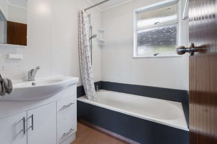 5 Meads Place Marton_10