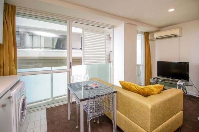 1002/10 Waterloo Quadrant Auckland Central_2