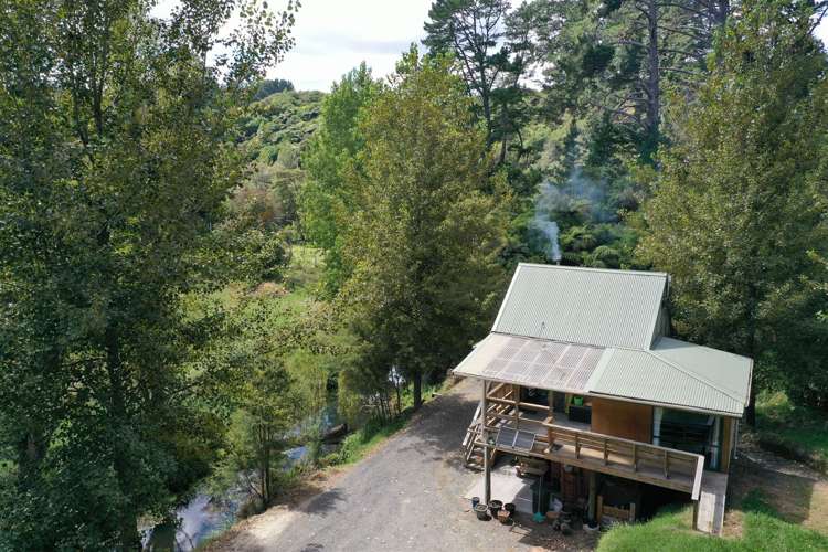 9 Karapiro Road Karapiro_12