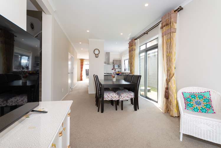 8 Teal Way Hobsonville_24