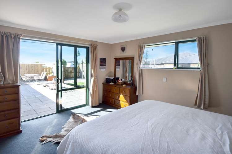 21 Lakeland Avenue Twizel_6