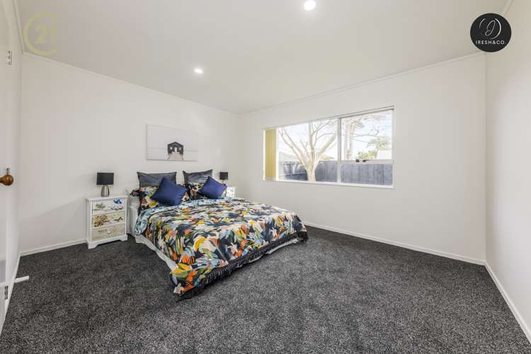 2/11 Rollerson Street Papakura_9