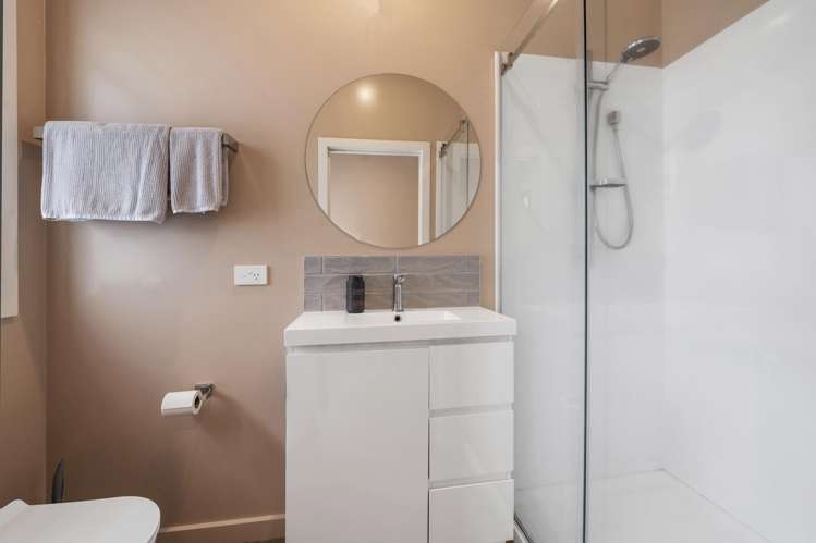 16 Sloane Avenue Tihiotonga_27