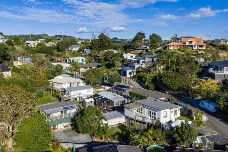 6 Helen Place Raglan_16