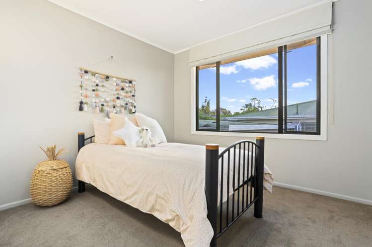 6 May Avenue Te Atatu South_9