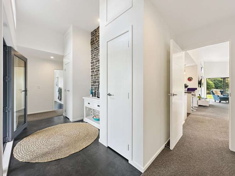 50 Montgomery Crescent Kinloch_13