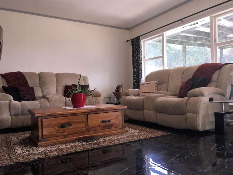 3944 Pouto Road Pouto_8