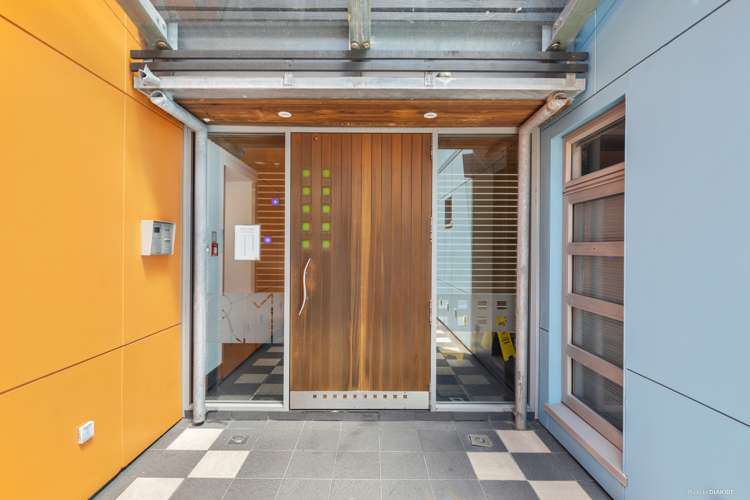 2a/1 Hanson Street Mount Cook_11