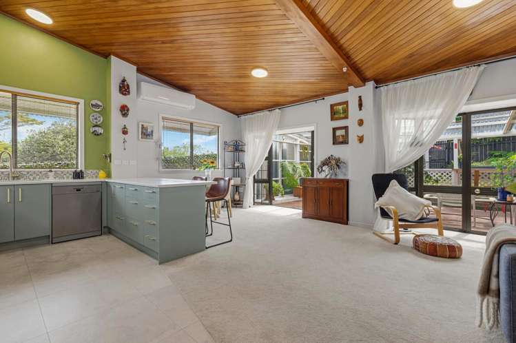 2/84 West Coast Road_3