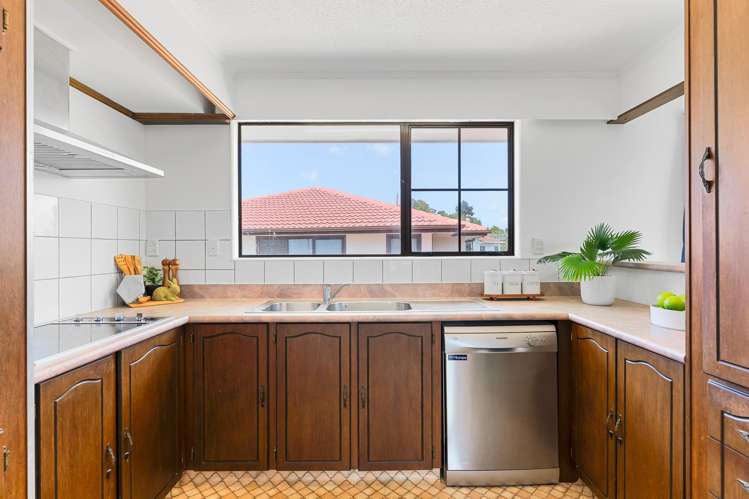 7 Mandeville Crescent Grenada Village_6
