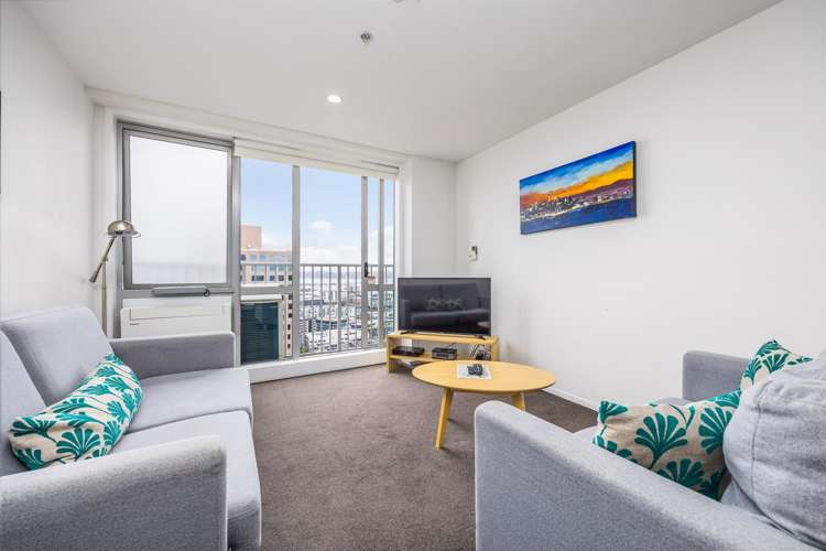 2302/74 Albert Street_5