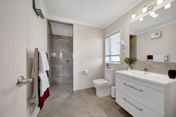 5 Condor Crescent Waiwhakaiho_11