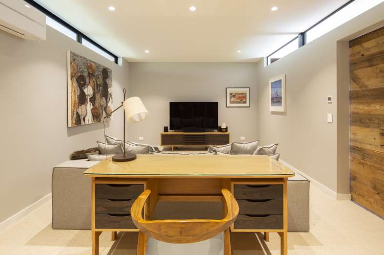 5 River Valley View Glenorchy_17