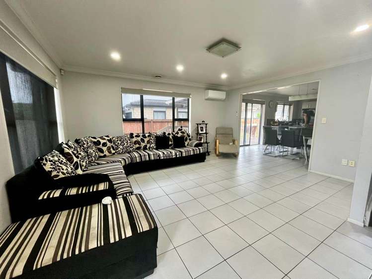 2/125 Russell Road Manurewa_2