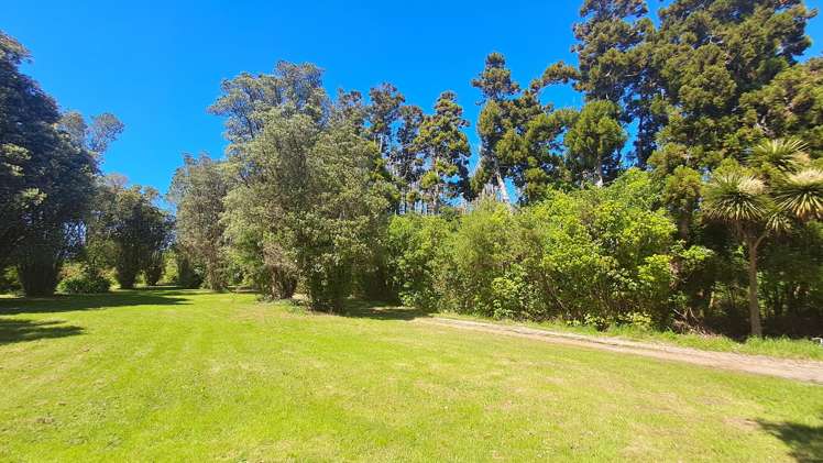 888 Cape Foulwind Road_4