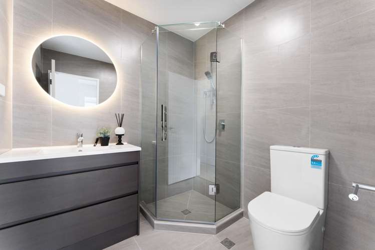 13 Emirau Place Glenfield_11